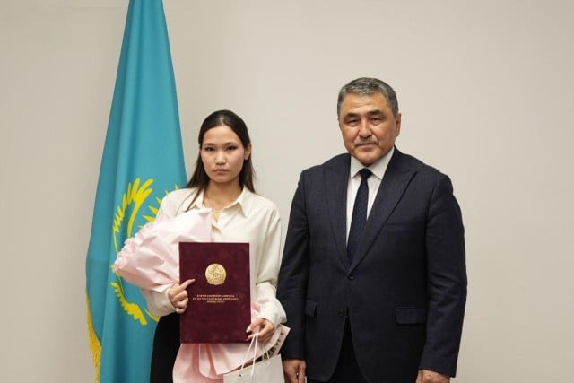 Қазақстандық оқушы ауадан су жинайтын құрылғы ойлап тапты