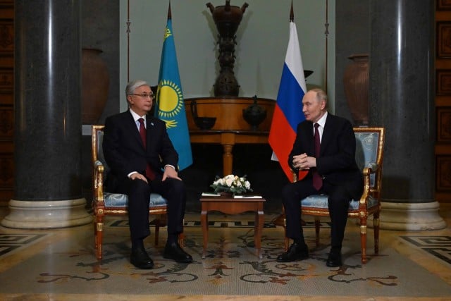 Kazakh, Russian Presidents hold meeting in St. Petersburg