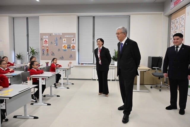 Kassym-Jomart Tokayev tours capital’s educational and sports facilities