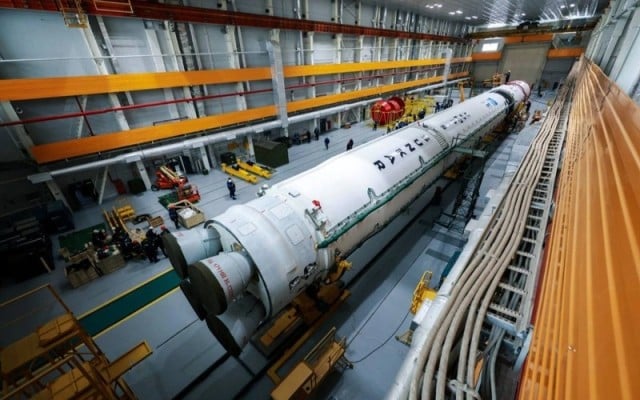 «Союз-5/Сұңқар» зымыранын ұшыру алдында кешенді тексеру жүргізіліп жатыр