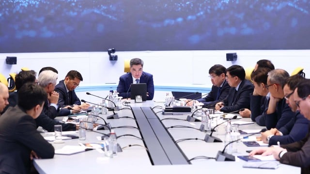 ҚР Премьер-Министрі сарапшылармен экономиканың дамуын талқылады