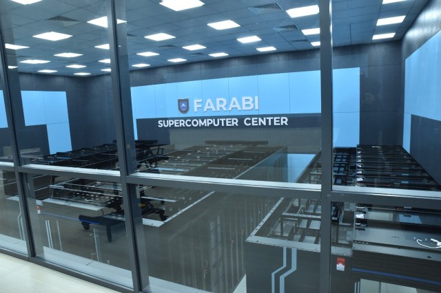 ЖОЖдордо суперкомпьютерлердин кластери түзүлүүдө