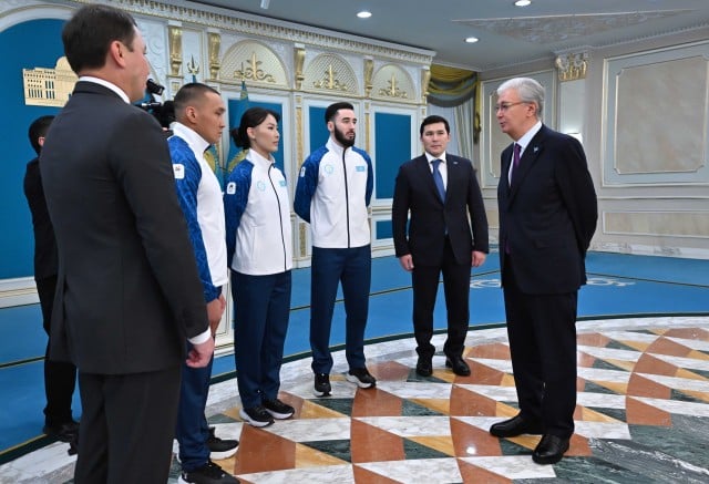 Kazakh President presents state flag to Olympic, Paralympic flag bearers