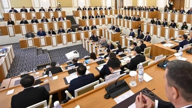 Constitutional Commission holds third meeting in Astana