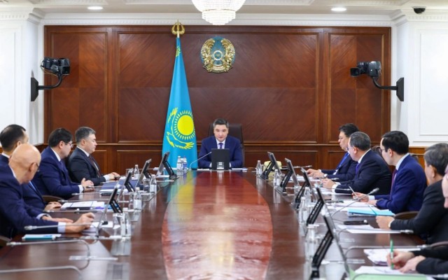 Kazakh government discusses Alatau City development plans