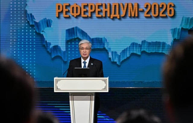 Қозоғистон Президенти референдумдан кейин ёшлар билан учрашди