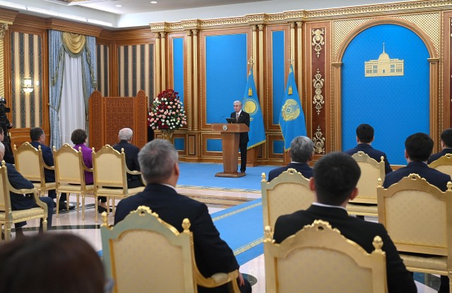 Қ.Тоқаев ғалымдарды кәсіби мерекесімен құттықтады