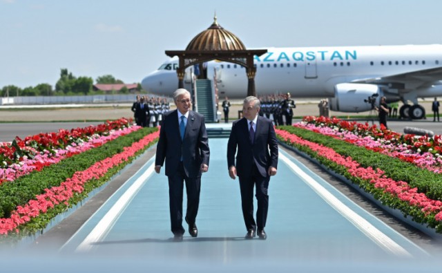 Kazakhstan, Uzbekistan strengthen strategic partnership