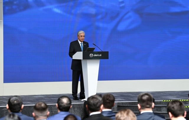 Kazakh President awards AI competition winners
