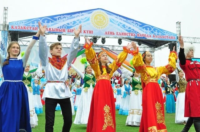 Бугу айынын 1 – Казакстан элинин биримдиги күнү