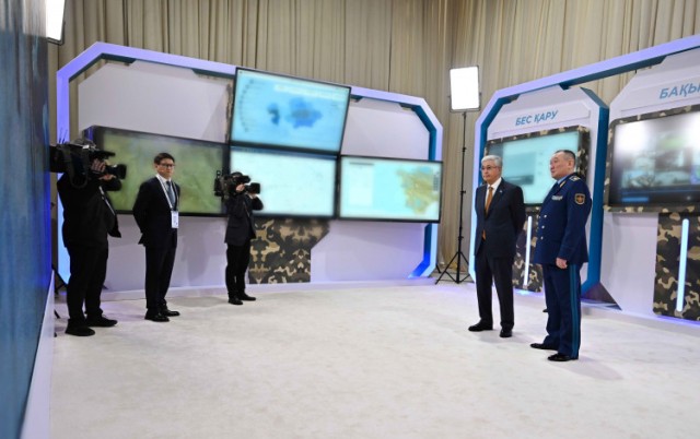 Devlet Başkanı savunma alanındaki inovasyonları inceledi