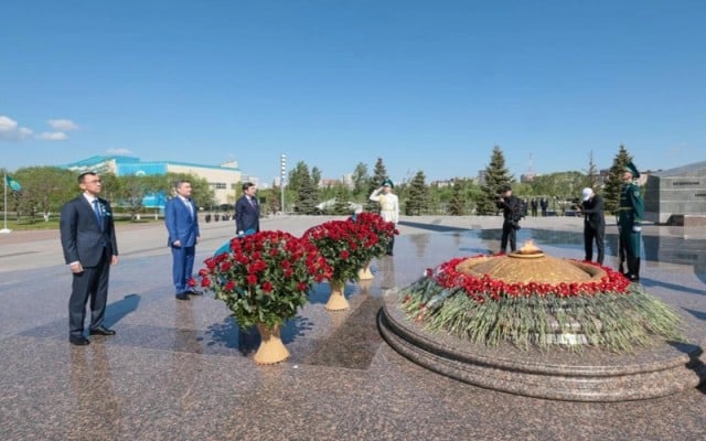Astana’da «Otan Ana» anıtına çelenk bırakıldı