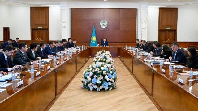 Казакстан инвестиция тартуунун көлөмүн арттырууда