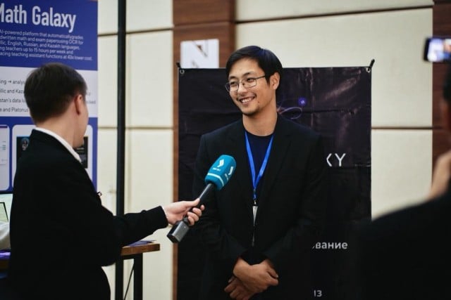 Astana’da genç geliştiriciler 16 yapay zeka girişimini tanıttılar