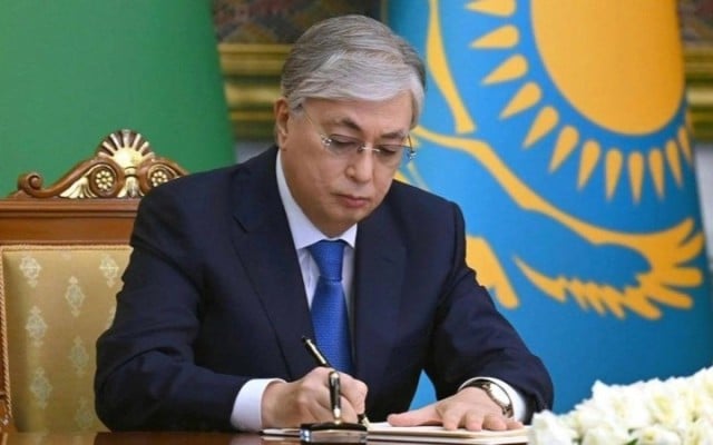 Kassym-Jomart Tokayev signs five constitutional laws