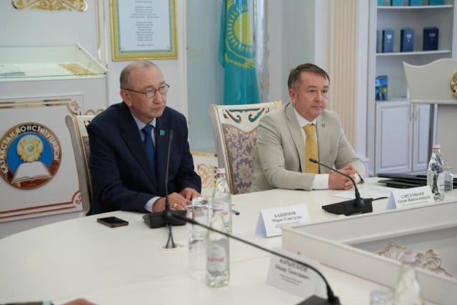 Астанада конституциялык реформаны ишке ашыруу маселеси талкууланды