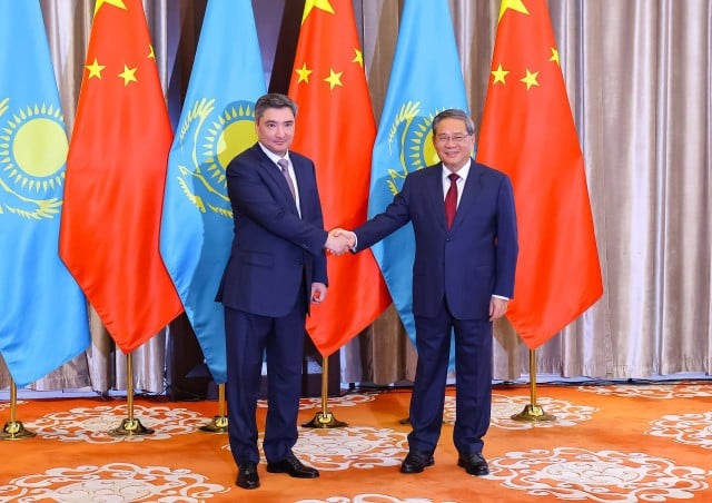 Казакстан менен Кытай кызматташтыкты чыңдоону көздөйт