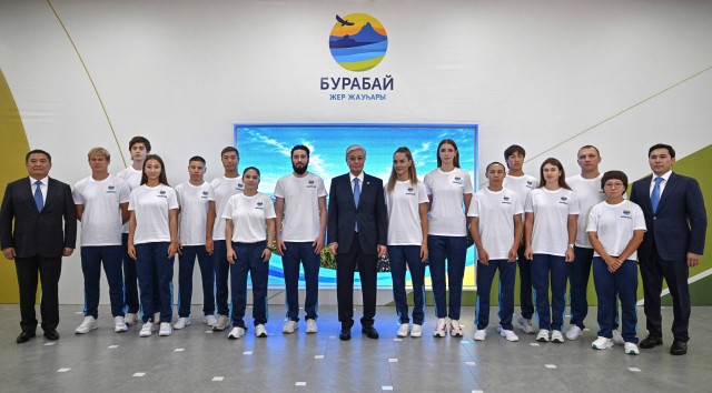 Президент Шучинскдаги қатор объектларни кўриб чиқди